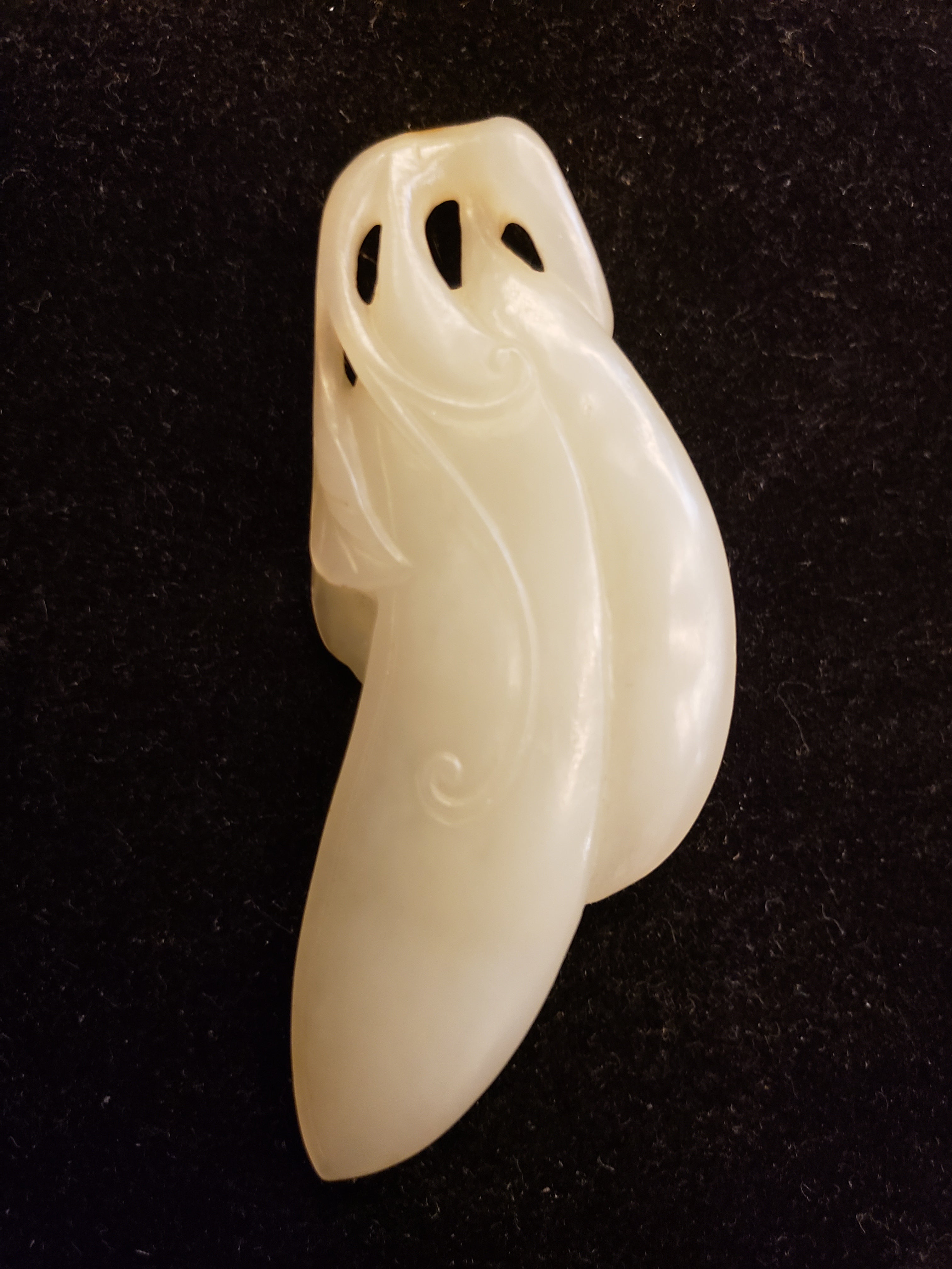 Qing dynasty white jade