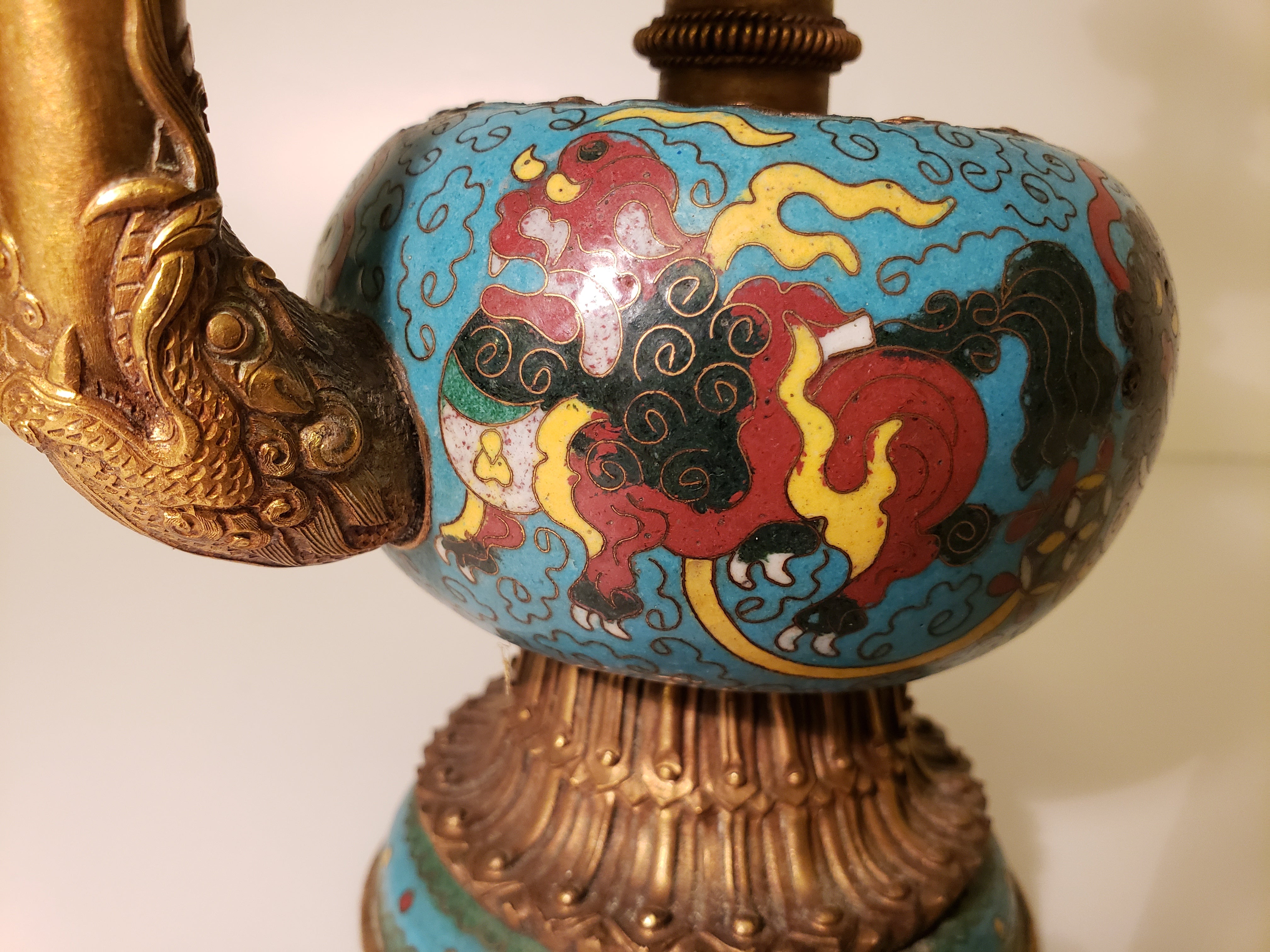 Antique Cloisonne  teapot 景泰藍執紋壺