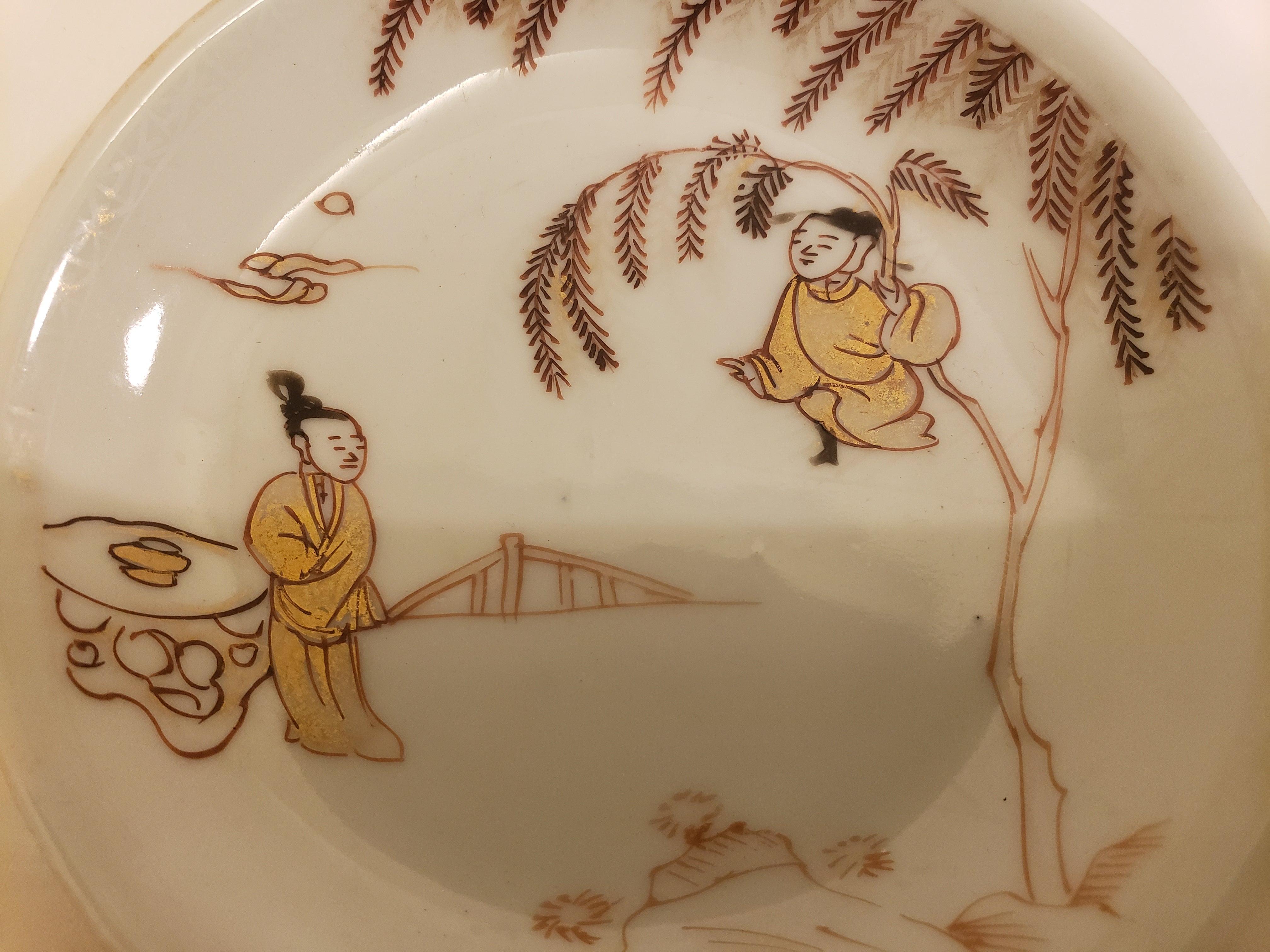 Pair of dishes 18th century