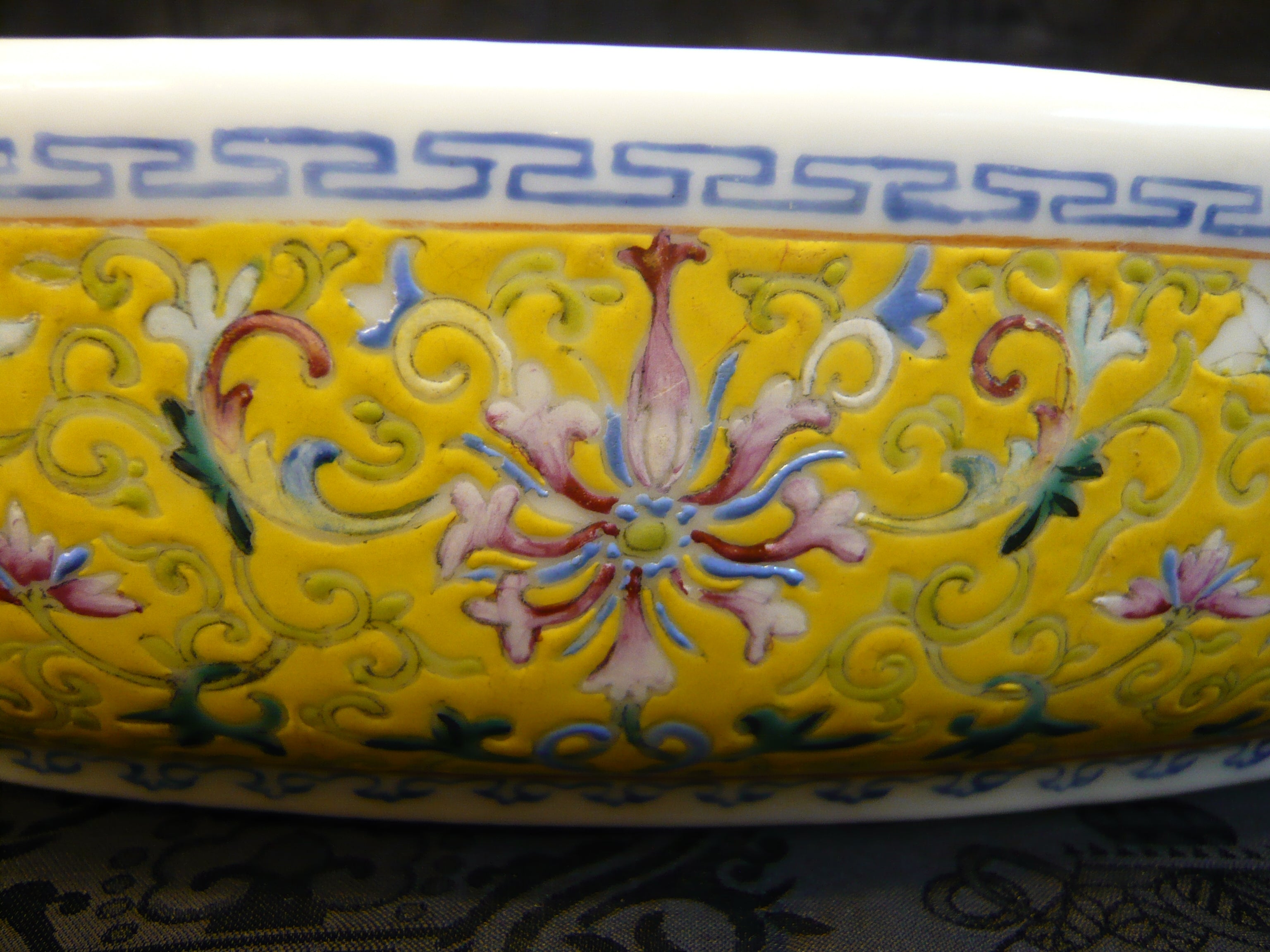 Qing yellow enamel bowl